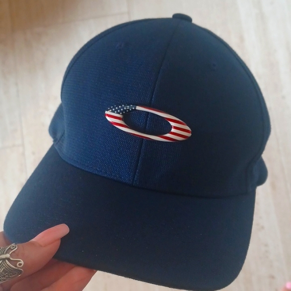 Oakley Other - Oakley Navy Blue Tincan Patriotic Flex Fit Hat